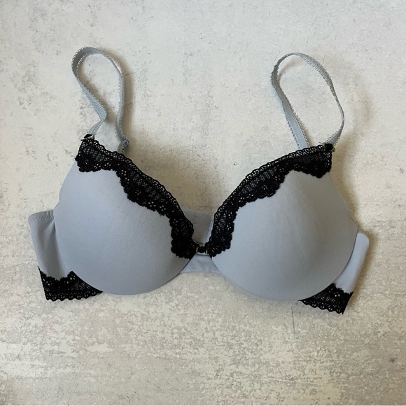 B.Tempted Push Up Bra 32C - Picture 1 of 4